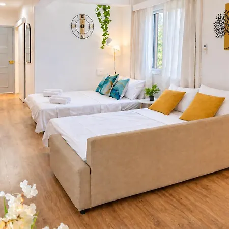 Finikoudes Marina Beachfront Grand